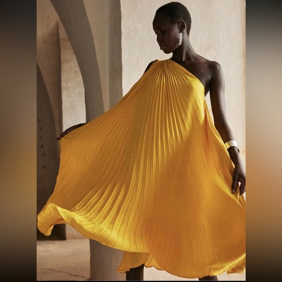 Banana Republic Bright Yellow One Shoulder Pleated Dress - Picture 3 of 11